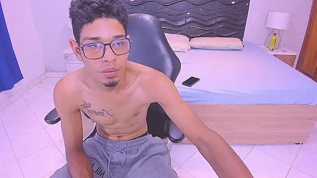 Snapshot of Jeik_Lorens chatting on January 13, 2026, 8:14 pm Jeik Lorens online show from January 13, 2026, 8:14 pm