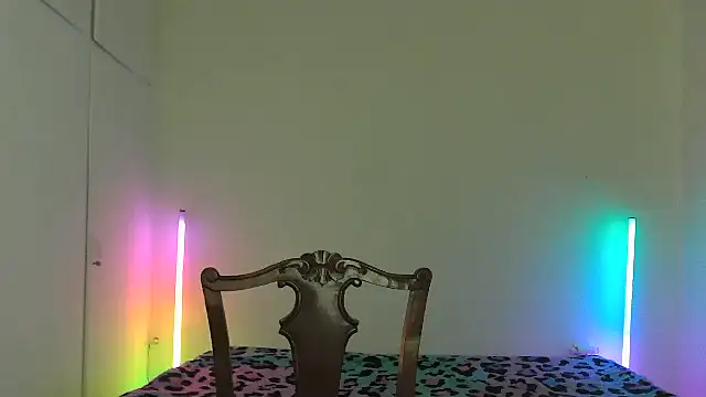 HoneyValentine online show from March 6, 2026, 9:44 pm