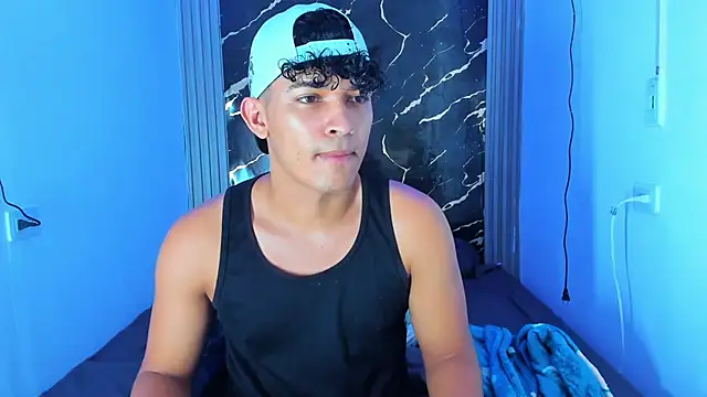 Snapshot of jamescurly00 chatting on February 6, 2026, 7:23 am jamescurly00 online show from February 6, 2026, 7:23 am