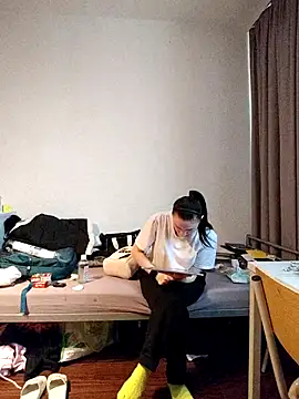 LissieDemons online show from February 1, 2026, 8:57 am