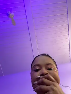 Antonella 03s online show from February 14, 2026, 10:50 pm