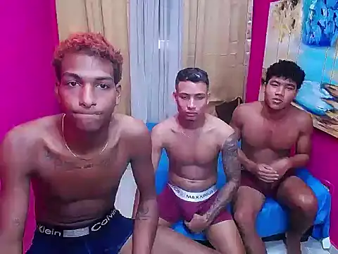 Snapshot of hugecock_black chatting on January 14, 2026, 6:57 pm hugecock black online show from January 14, 2026, 6:57 pm