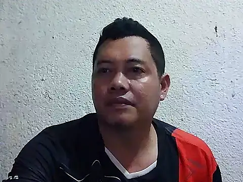 UrAsianGuy90 online show from January 6, 2026, 4:05 am