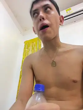 Iamcami  online show from March 16, 2026, 7:07 pm