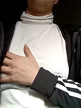 Snapshot of girlx23shusi chatting on January 7, 2026, 1:24 pm girlx23shusi online show from January 7, 2026, 1:24 pm