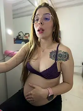 Snapshot of NatalyPinky chatting on June 26, 2026, 10:03 pm NatalyPinky online show from June 26, 2026, 10:03 pm
