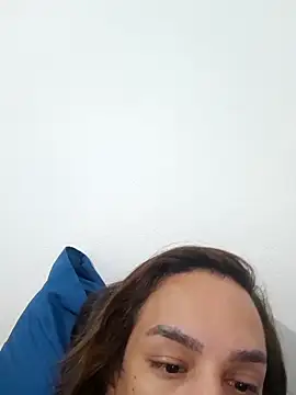 Snapshot of ofjuliaa chatting on February 1, 2026, 8:13 am ofjuliaa online show from February 1, 2026, 8:13 am