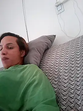 Snapshot of ofjuliaa chatting on February 22, 2026, 8:40 pm ofjuliaa online show from February 22, 2026, 8:40 pm