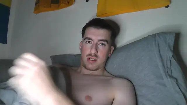 Snapshot of essexboy_2002 chatting on January 6, 2026, 11:51 pm essexboy 2002 online show from January 6, 2026, 11:51 pm