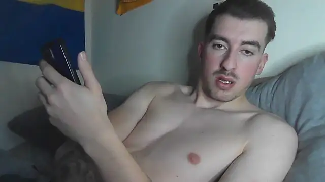 Snapshot of essexboy_2002 chatting on January 8, 2026, 11:40 pm essexboy 2002 online show from January 8, 2026, 11:40 pm