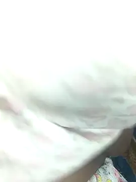 Royal-girl78 online show from March 1, 2026, 4:31 pm