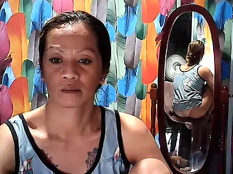 Simplewild21 online show from May 31, 2026, 1:29 pm