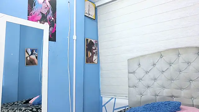 eimy hot19 online show from January 19, 2026, 3:05 pm