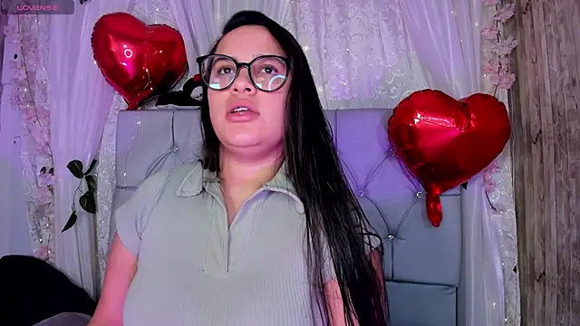 Victoria Poncce1 online show from February 17, 2026, 11:29 am