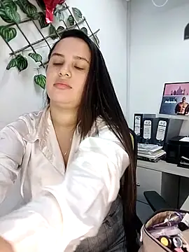 Victoria Poncce1 online show from February 25, 2026, 1:21 pm