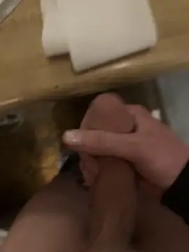 Nutsohard online show from February 5, 2026, 6:45 pm