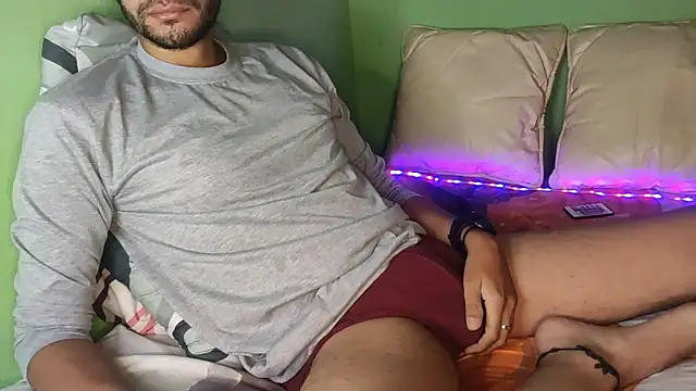 Taylor Blaze94 online show from February 8, 2026, 1:42 am