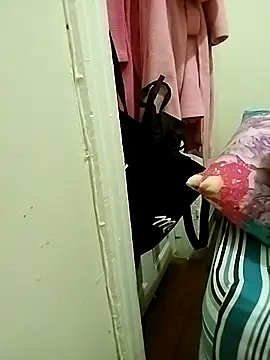 BARBIEfashionNova online show from March 3, 2026, 10:37 pm