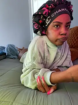 oshun6360 online show from February 23, 2026, 6:27 pm