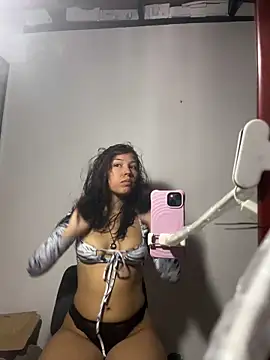 Kitty20205 online show from February 15, 2026, 7:32 pm