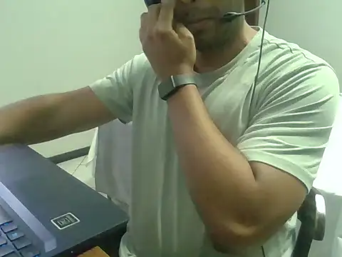 ishowumybest online show from January 6, 2026, 11:29 pm