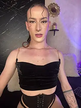 Alana Stone online show from May 18, 2026, 6:47 pm