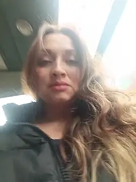 Snapshot of Alejandra_N chatting on May 1, 2026, 6:23 pm Alejandra N online show from May 1, 2026, 6:23 pm