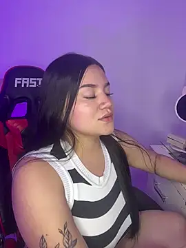 Snapshot of abby_gonzales chatting on March 15, 2026, 7:14 am abby gonzales online show from March 15, 2026, 7:14 am