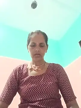 Snapshot of Hasmi_hot09 chatting on July 31, 2026, 1:32 pm Hasmi hot09 online show from July 31, 2026, 1:32 pm