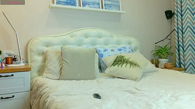 Snapshot of LadySweetWife chatting on February 15, 2026, 2:19 am LadySweetWife online show from February 15, 2026, 2:19 am