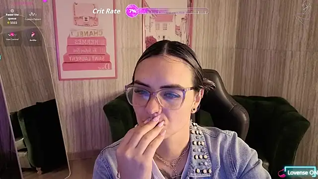 Snapshot of zarcasutra_t chatting on May 7, 2026, 12:32 pm zarcasutra t online show from May 7, 2026, 12:32 pm
