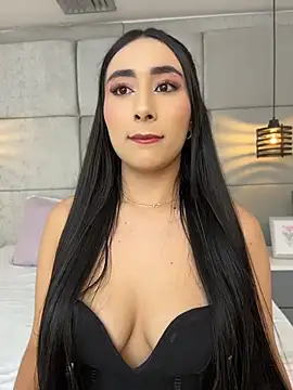 Snapshot of IvonneOwen chatting on June 27, 2026, 3:00 am IvonneOwen online show from June 27, 2026, 3:00 am