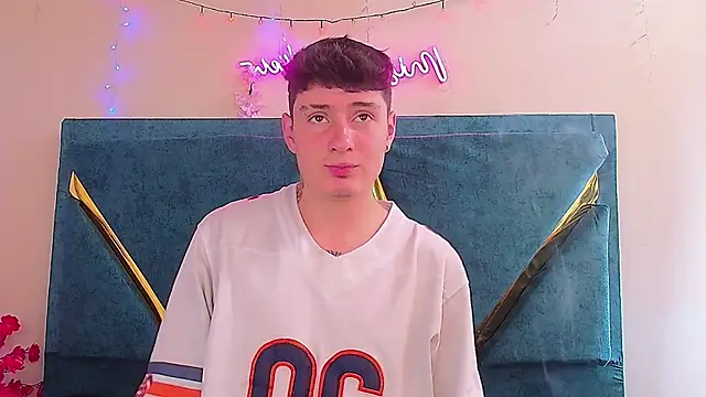 dantte grey online show from January 13, 2026, 5:29 pm