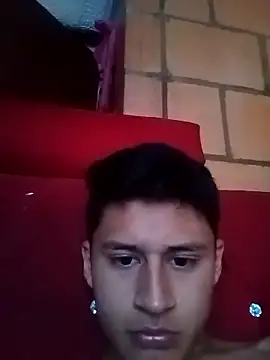 marliton04 online show from January 8, 2026, 8:44 pm