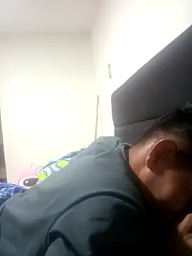 adambrosk 08 online show from February 11, 2026, 6:29 am