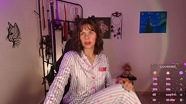 Snapshot of ariannaconnor_ chatting on May 4, 2026, 1:29 pm ariannaconnor online show from May 4, 2026, 1:29 pm