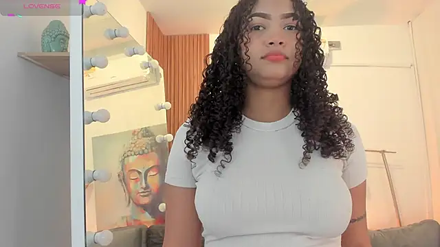 ailann  online show from January 9, 2026, 7:37 pm