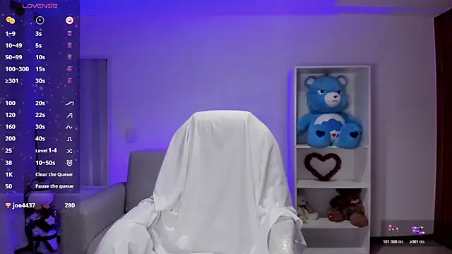  wtdreamgirl online show from March 29, 2026, 6:46 am