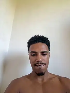 Snapshot of LorenzoBlack27 chatting on March 15, 2026, 1:50 pm LorenzoBlack27 online show from March 15, 2026, 1:50 pm