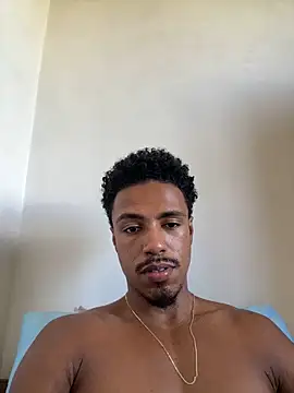 Snapshot of LorenzoBlack27 chatting on March 28, 2026, 2:38 pm LorenzoBlack27 online show from March 28, 2026, 2:38 pm