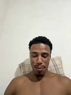 Snapshot of LorenzoBlack27 chatting on April 11, 2026, 2:38 am LorenzoBlack27 online show from April 11, 2026, 2:38 am