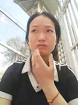 Snapshot of Hina2xx chatting on February 14, 2026, 2:52 am Hina2xx online show from February 14, 2026, 2:52 am