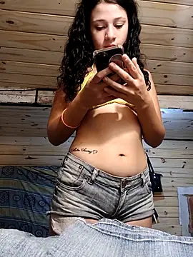 Snapshot of mmelit4 chatting on February 17, 2026, 9:06 am mmelit4 online show from February 17, 2026, 9:06 am