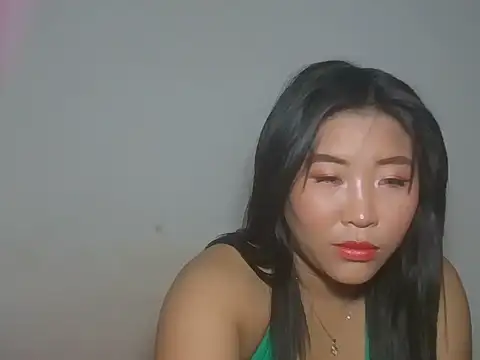 Zyeiii online show from April 4, 2026, 7:11 pm