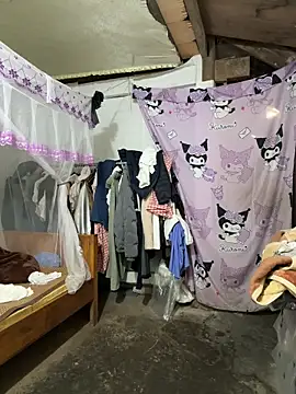 Snapshot of Adela-222 chatting on April 28, 2026, 2:27 am Adela-222 online show from April 28, 2026, 2:27 am