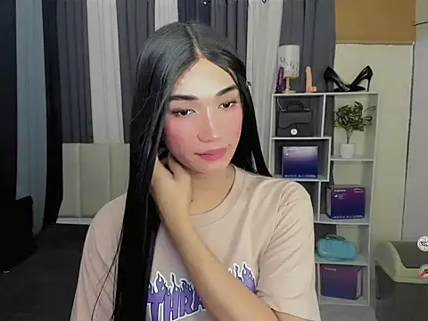 FyangFoxx online show from May 15, 2026, 9:55 pm