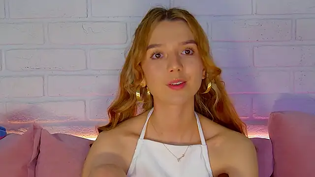 VanessaVienne online show from February 21, 2026, 4:30 pm