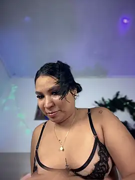 YaraXX1 online show from February 6, 2026, 4:39 am