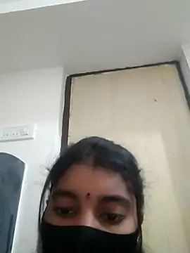 Erotic-Girl online show from January 19, 2026, 2:15 am