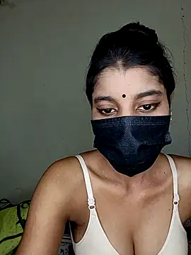 Erotic-Girl online show from August 7, 2026, 5:37 pm